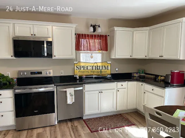 24 Just A Mere Rd, Belgrade, ME 04917