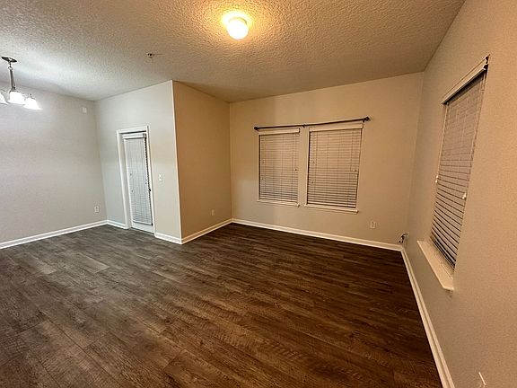 2nd image of 575 Plantation Oaks Blvd #805