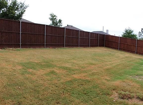 4th image of 520 Robinwood Dr