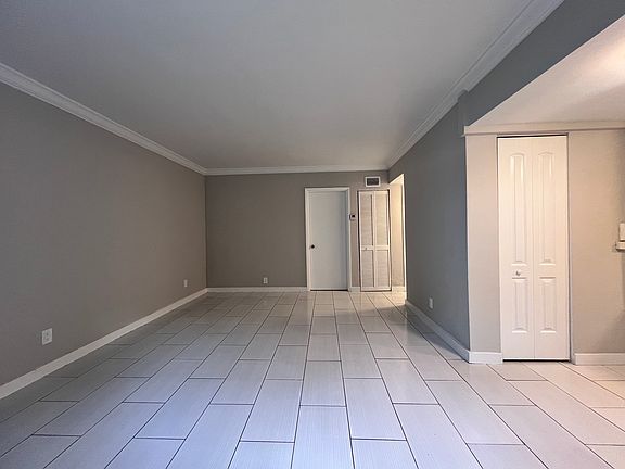 2nd image of 452 SW 4th Ave APT 2
