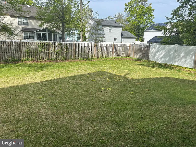 30 Country Ln — Photo 16