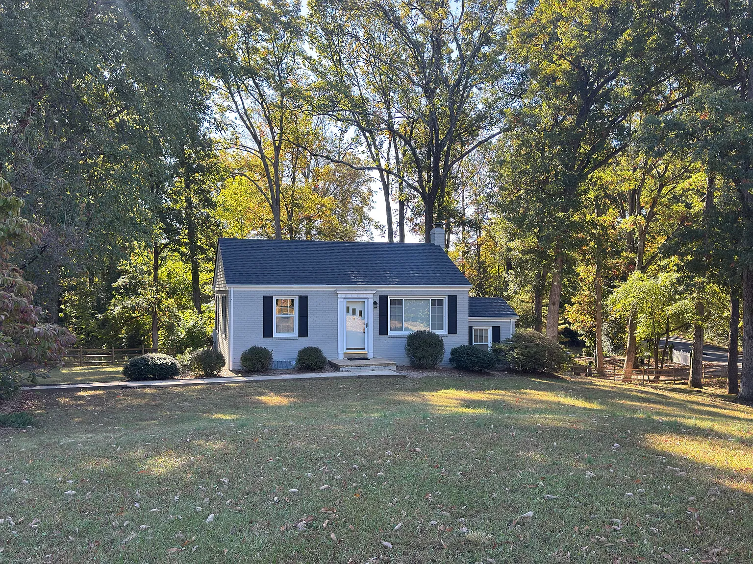 2 bed, 1124 sqft, $3,000 — Photo 1