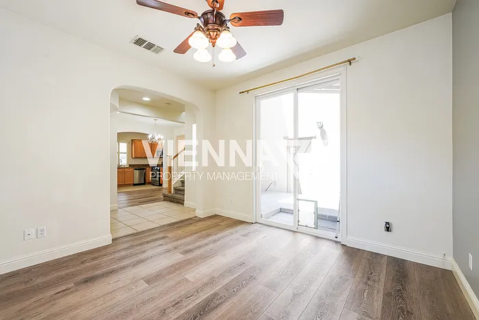 48 Villa Gardens Ct — Photo 3