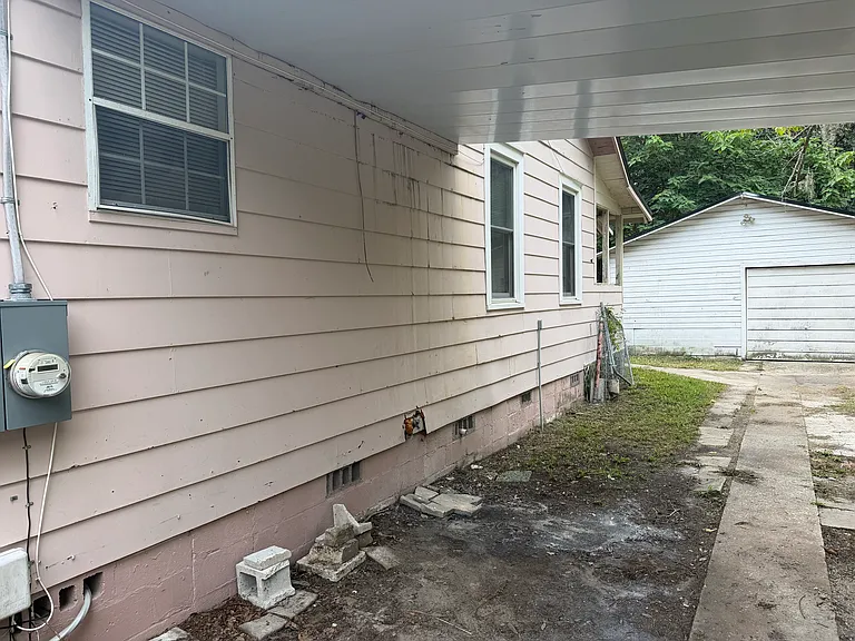 4210 Muncy Rd — Photo 2