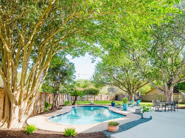 145 BOBWHITE TRL, Seguin, TX 78155