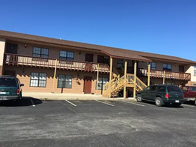 Joplin Arch Apartments - 1015-1021 S Saint Louis Ave Joplin MO | Zillow