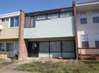 1210 Magnolia Ln, Herndon, VA 20170