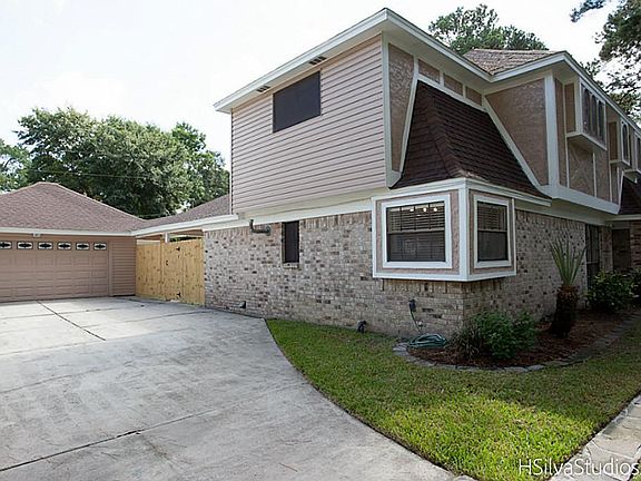 2nd image of 12911 Cluster Pine Dr