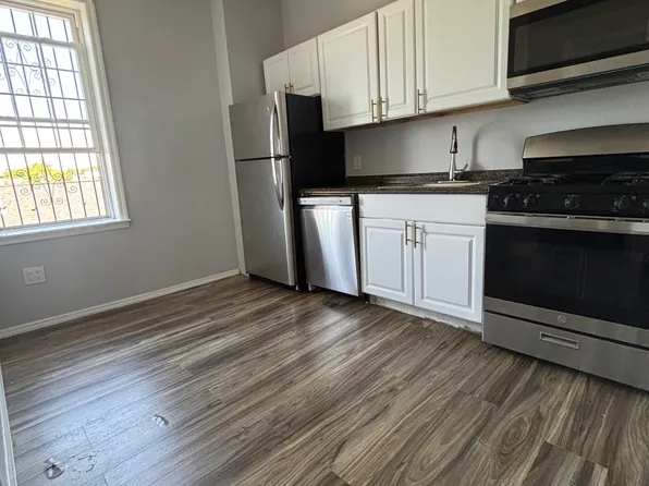 595 Ocean Avenue image 1 of 7