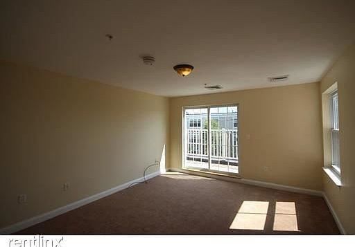 320 Rindge Ave. #406 Cambridge - North Cambridge Shared Unit
