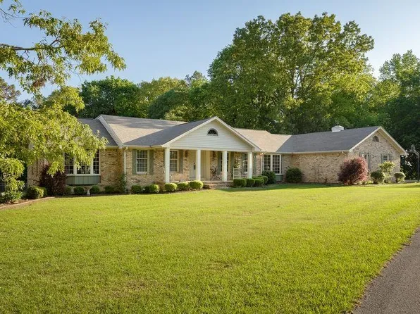 2211 Cotton Gin Rd, Russellville, AL 35653