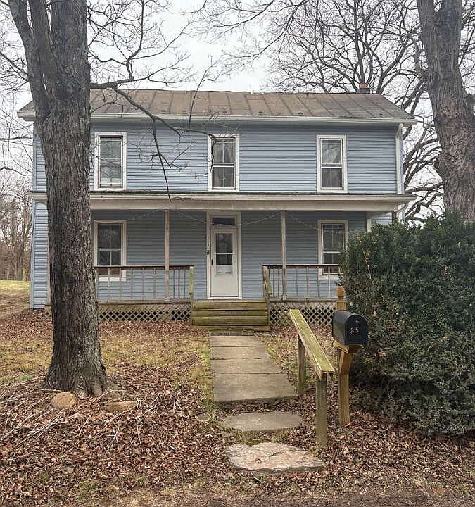 1st image of 215 Massie Farm Ln