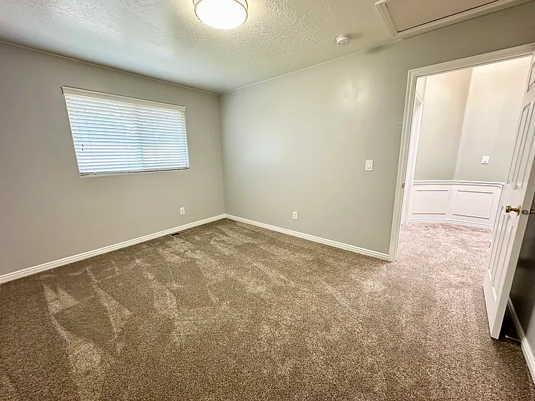 1809 E 4500 S — Photo 18