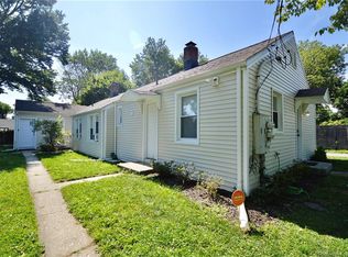 175 Alexander Dr, Bridgeport, CT 06606