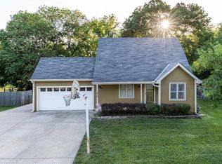 7012 Michael Ln, Pleasant Valley, MO 64068