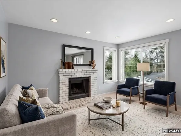 11215 NE 128th Street #L301, Kirkland, WA 98034