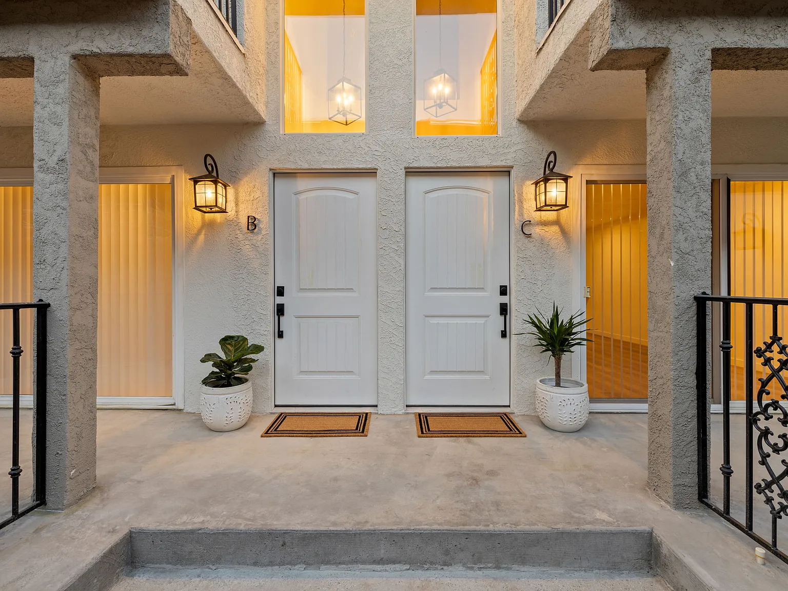 2 bed, 1.5 bath, 1000 sqft, $3,200 — Photo 2