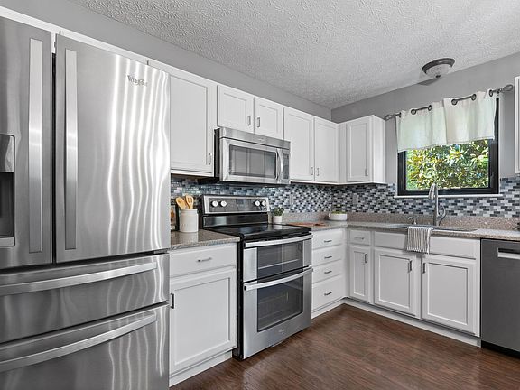 4th image of 2935 Splitrock Rd