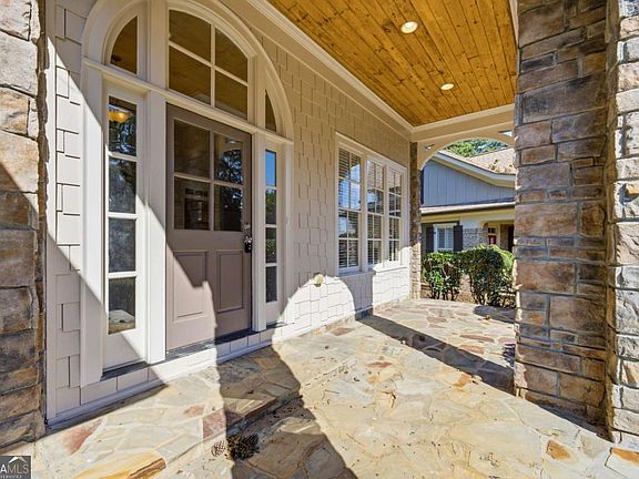 4th image of 706 Jackson Miller Cir