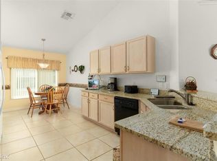 1114R Liberty Hall Dr, Kissimmee, FL 34746