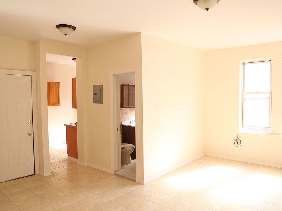 1st image of 460 Empire Blvd #2