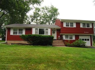 146 Birch St, Dover, NJ 07801