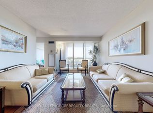 32 Clarissa Dr #917, Richmond Hill, ON L4C 9R7