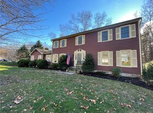 72 Autumn Ridge Rd, Trumbull, CT 06611