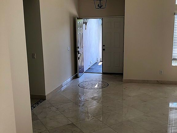 3rd image of 963 Latigo Ln