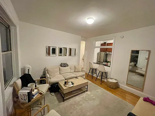 Rented by LJ Sloane Management | media 20