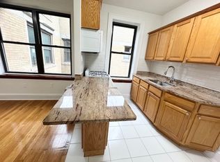 21-38 Crescent St #C1, Astoria, NY 11105