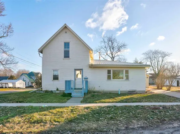 522 N C Ave, Washington, IA 52353