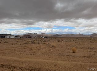 9957 N Roundup Trl, Kingman, AZ 86401