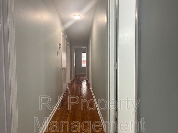 5th image of 1821 Dale Lavern Rd