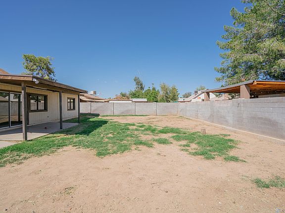 5th image of 3621 N 90th Dr