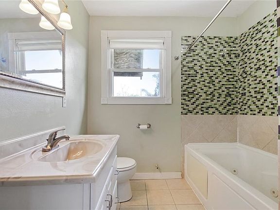 5th image of 2776 Dreux Ave