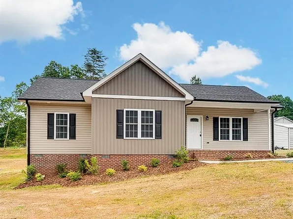 325 State Highway 22 N, Ramseur, NC 27316