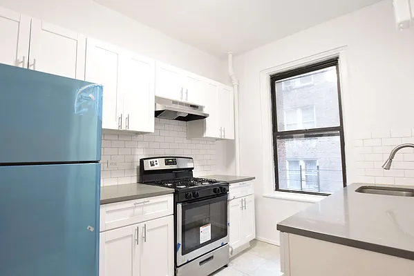 Rented by Bold New York | media 8
