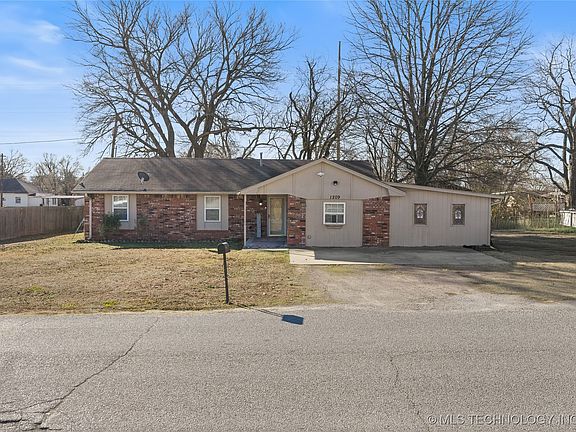 4th image of 1209 W Chickasha Ave