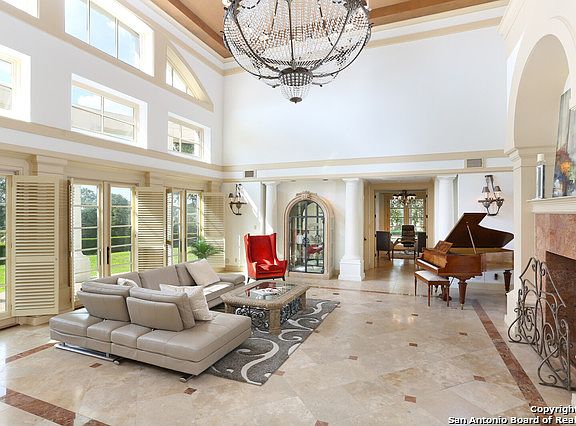 5th image of 6 Davenport Ln