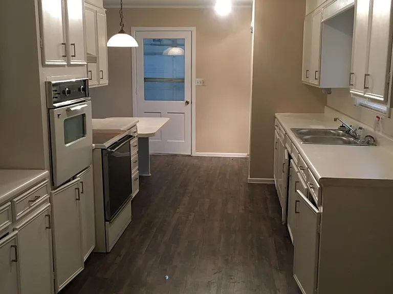 202 N 20th St — Photo 5
