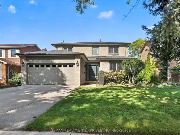 1019 Mesa Cres, Mississauga, ON L5H 3T6