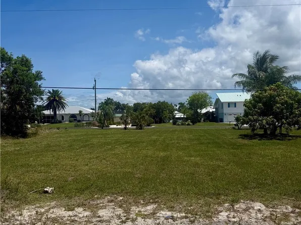 3780 Snow Bird Ln, Saint James City, FL 33956