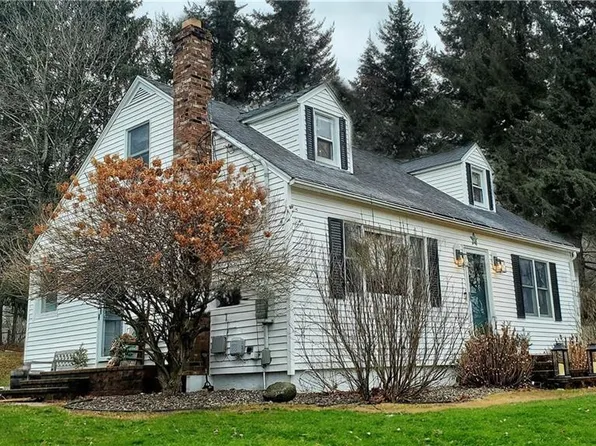 4 Bungay Terrace, Seymour, CT 06483