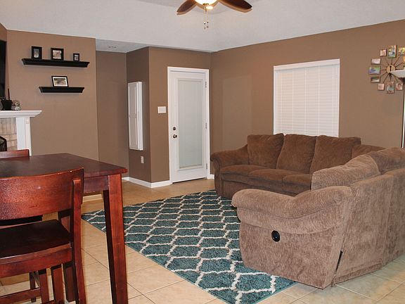 3rd image of 2524 Charles Dr