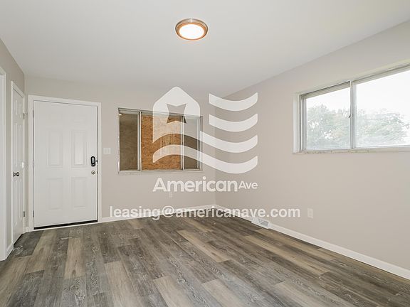 4-Living Room