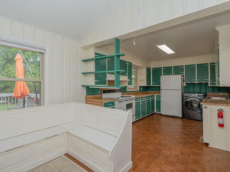 10 Templewood Dr — Photo 30