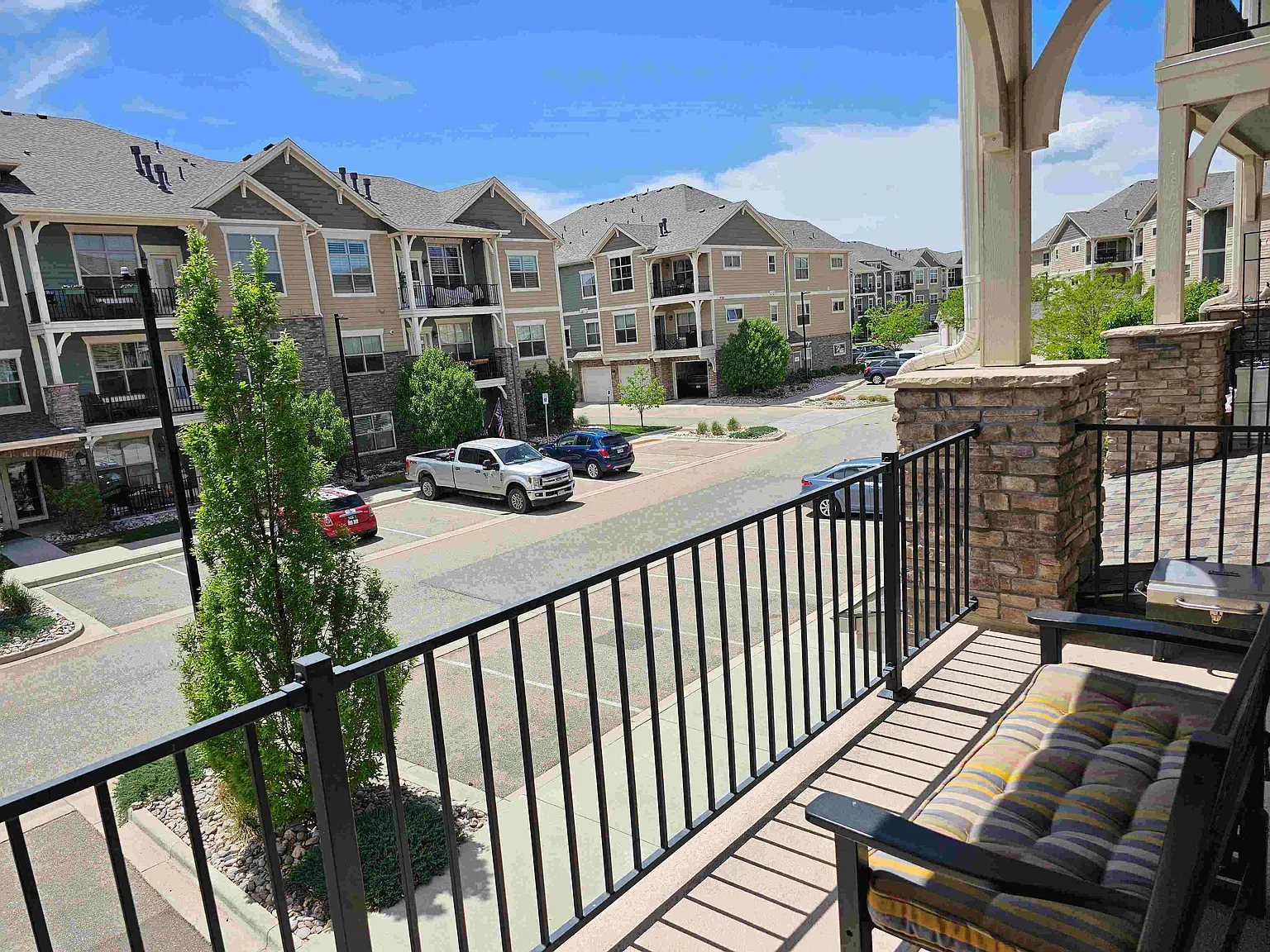 4682 Hahns Peak Dr — Photo 1