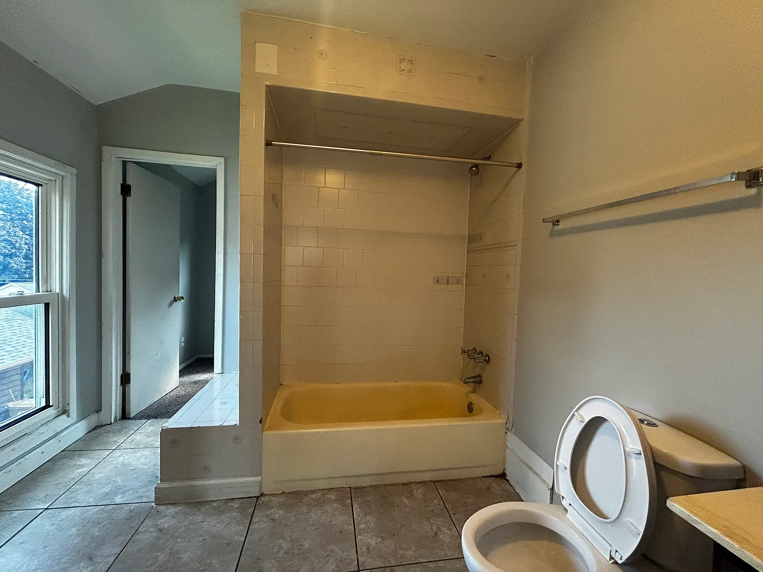 1 bed, $1,150 — Photo 4