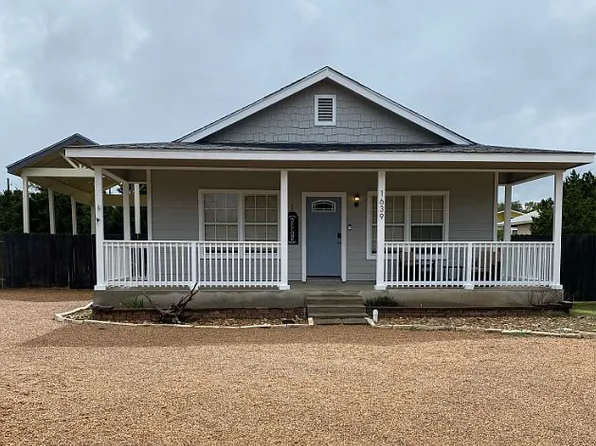 1639 Green Hill Dr, Canyon Lake, TX 78133